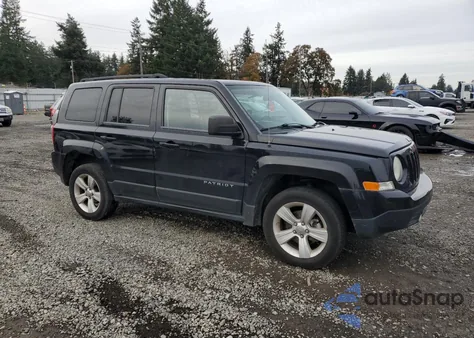 2012 Jeep Patriot Latitude z USA, uszkodzony, nr VIN 1C4NJRFB0CD705653